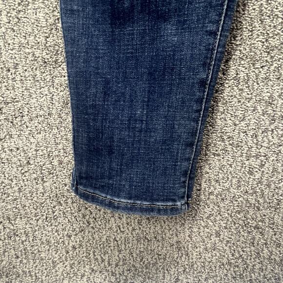 Levis Mid Rise Classic Crop Jeans Womens 10 Blue Denim Med Wash Casual EUC! - Picture 13 of 16